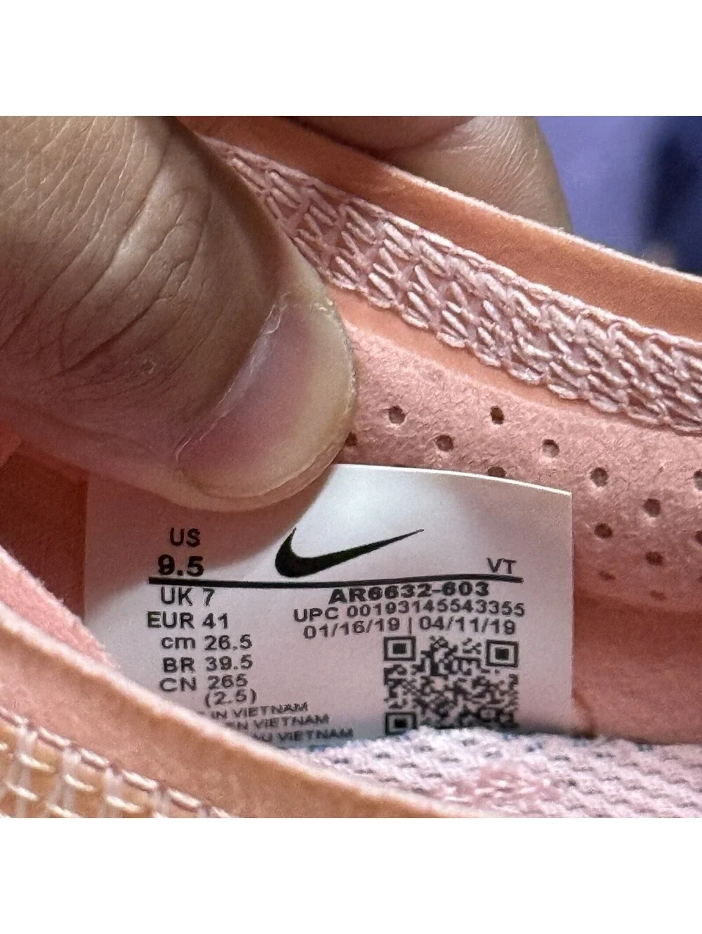 Nike Air VaporMax 2019 Running Shoes Bleached Coral AR6632-603 Women’s Size 9.5